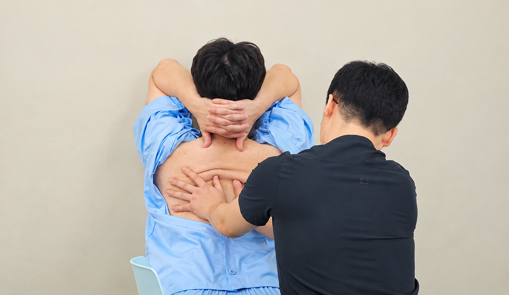 손가락 저림 분포와 말초신경 관련 안내 이미지